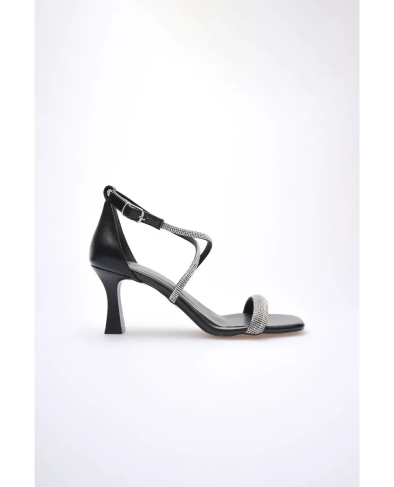 Siyah Kadın Topuklu Sandalet TR12MY03A