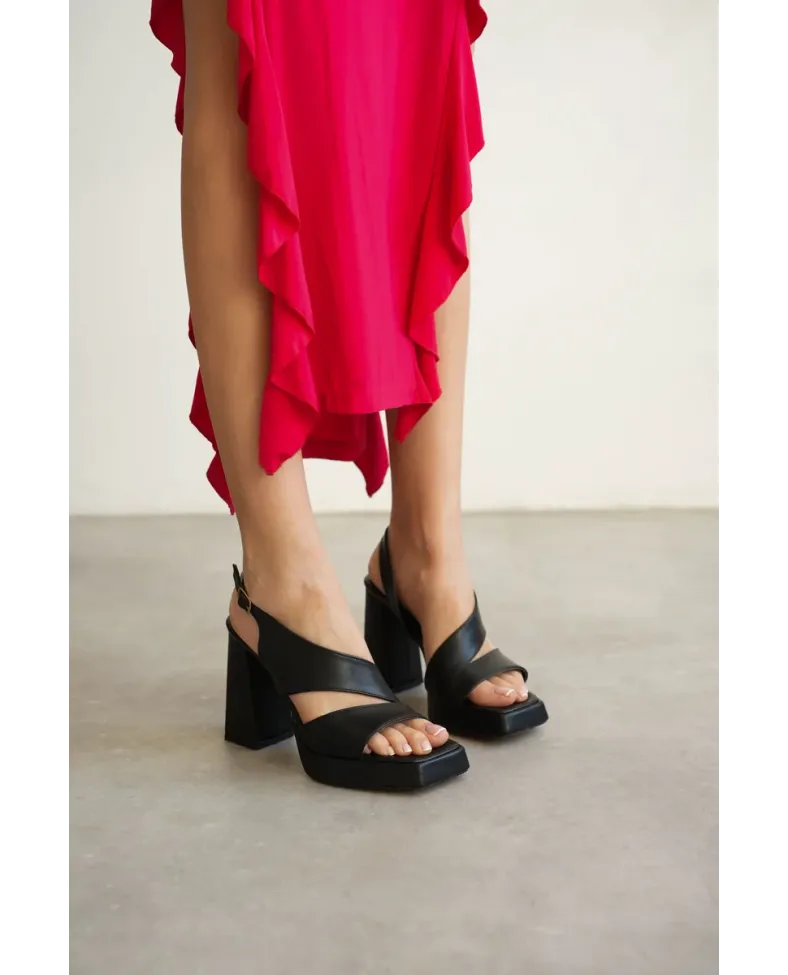 Siyah Kadın Topuklu Platform Sandalet TR12MY04A