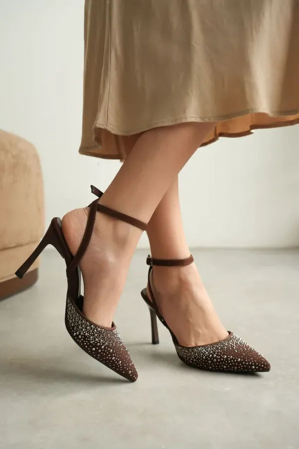 Kadın Acı Kahve Taşlı Topuklu Ayakkabı TR08MS22C