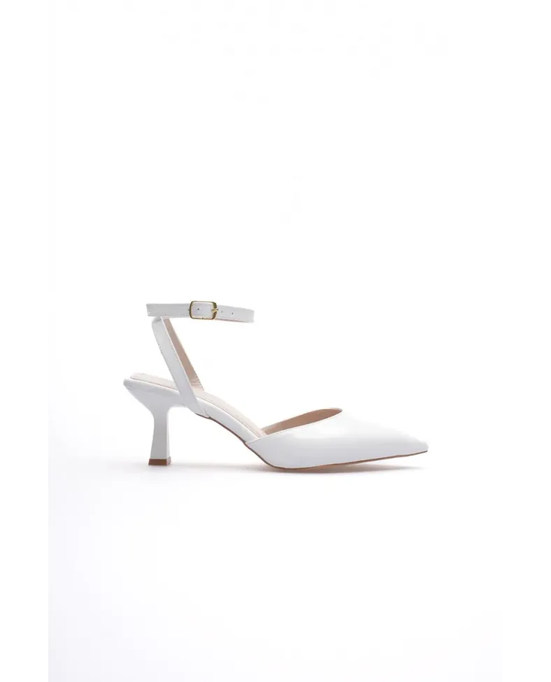 Kadın Beyaz Rugan Topuklu Ayakkabı TR03MS02B