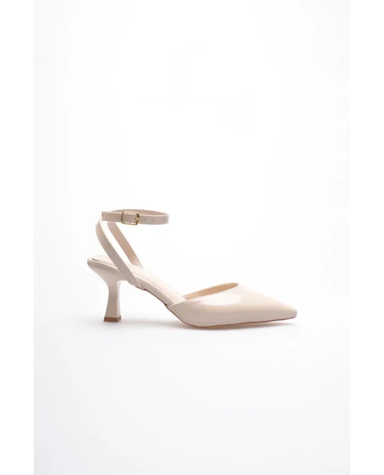 Kadın Bej Rugan Topuklu Ayakkabı TR03MS02C