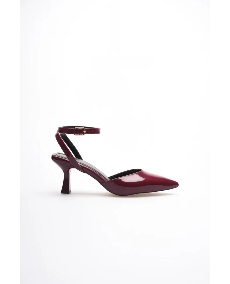 Kadın Bordo Rugan Topuklu Ayakkabı TR03MS02D