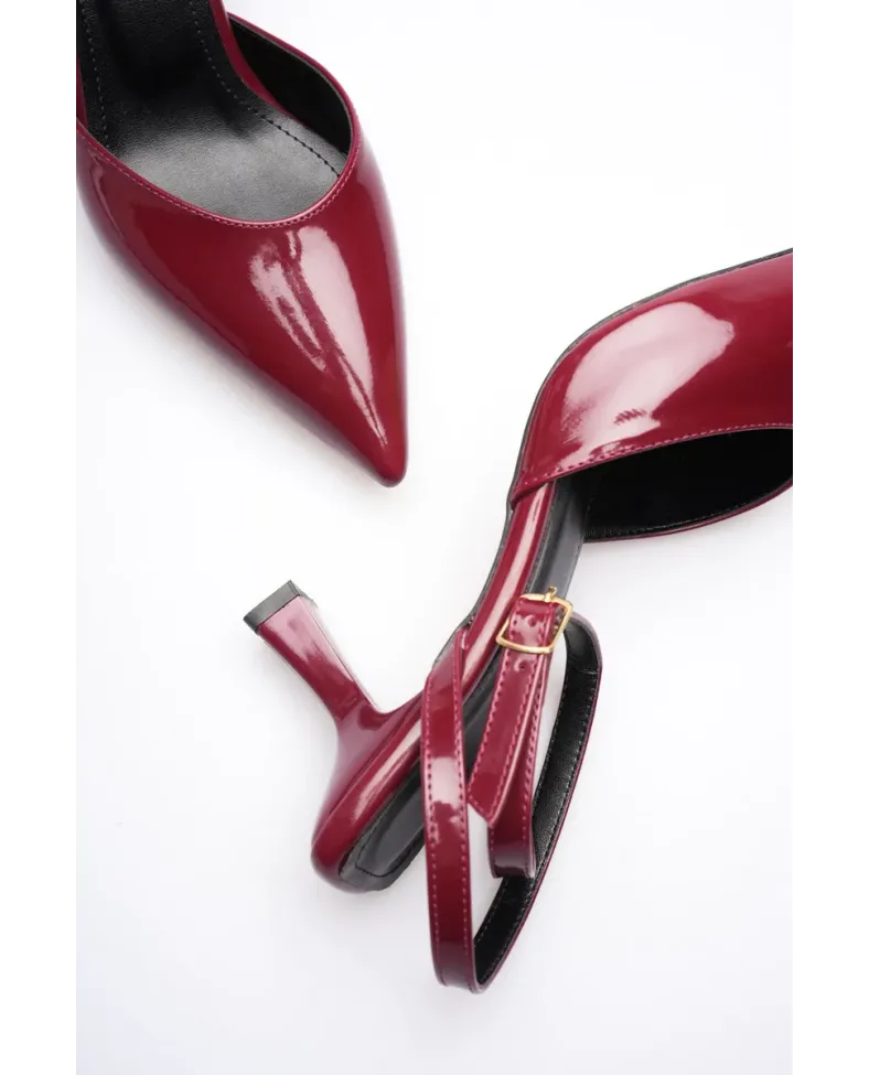 Kadın Bordo Rugan Topuklu Ayakkabı TR03MS02D