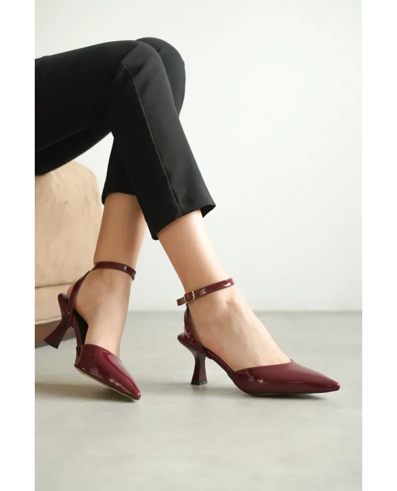 Kadın Bordo Rugan Topuklu Ayakkabı TR03MS02D
