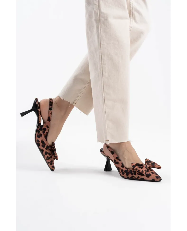 Leopar Fiyonklu Kitten Topuklu Slingback Kadın Ayakkabı TR08MS24D