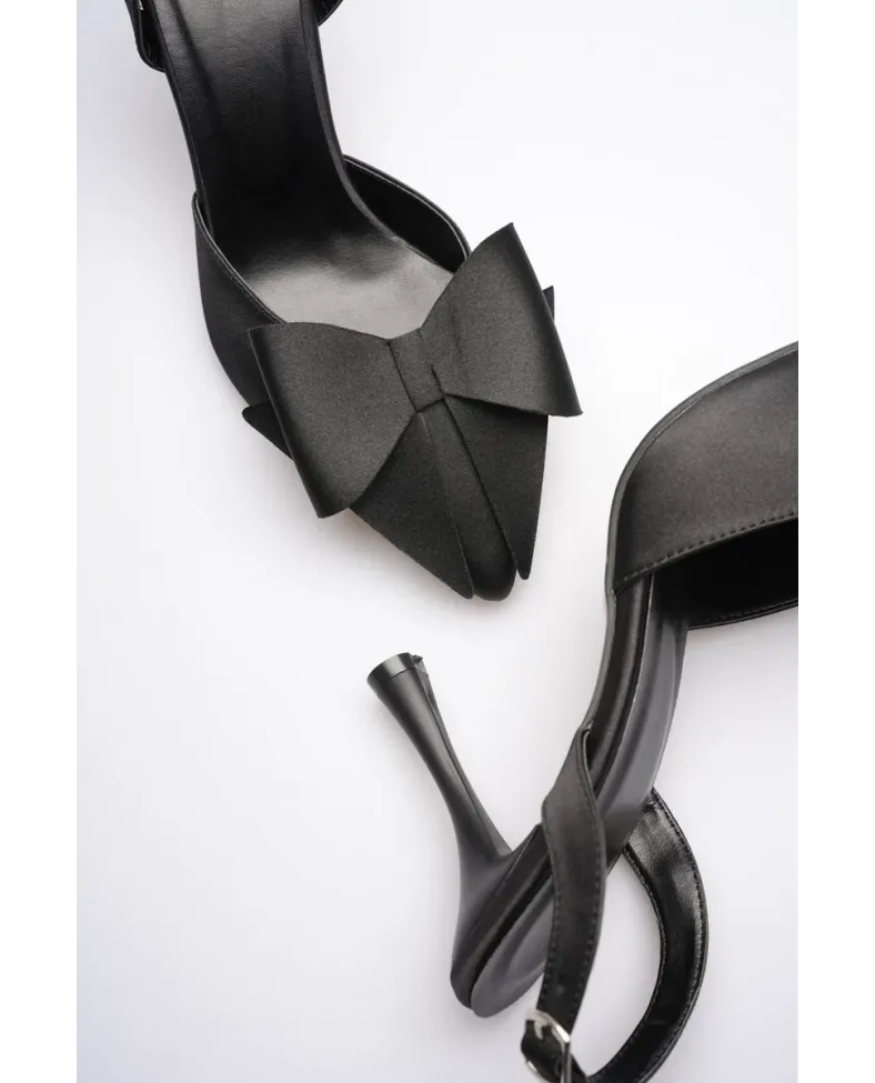 Kadın Siyah Fiyonklu Saten Topuklu Ayakkabı TR40MS01A