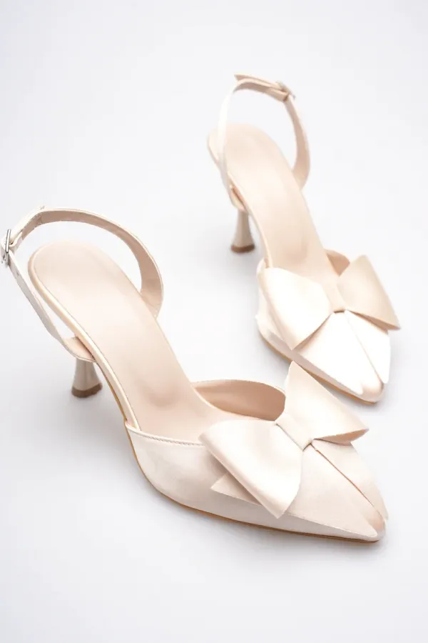 Kadın Bej Fiyonklu Saten Topuklu Ayakkabı TR40MS01B