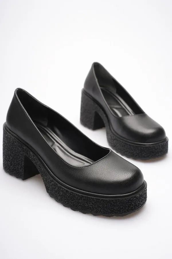 Siyah Kadın Günlük Ayakkabı TR06MS04C