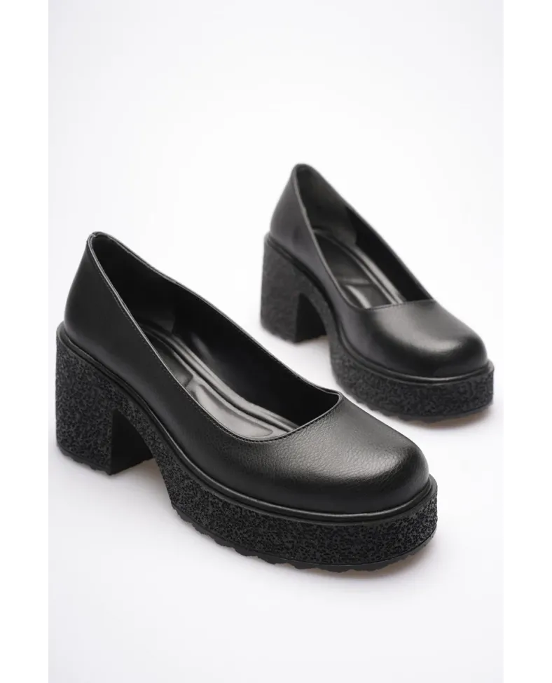 Siyah Kadın Günlük Ayakkabı TR06MS04C