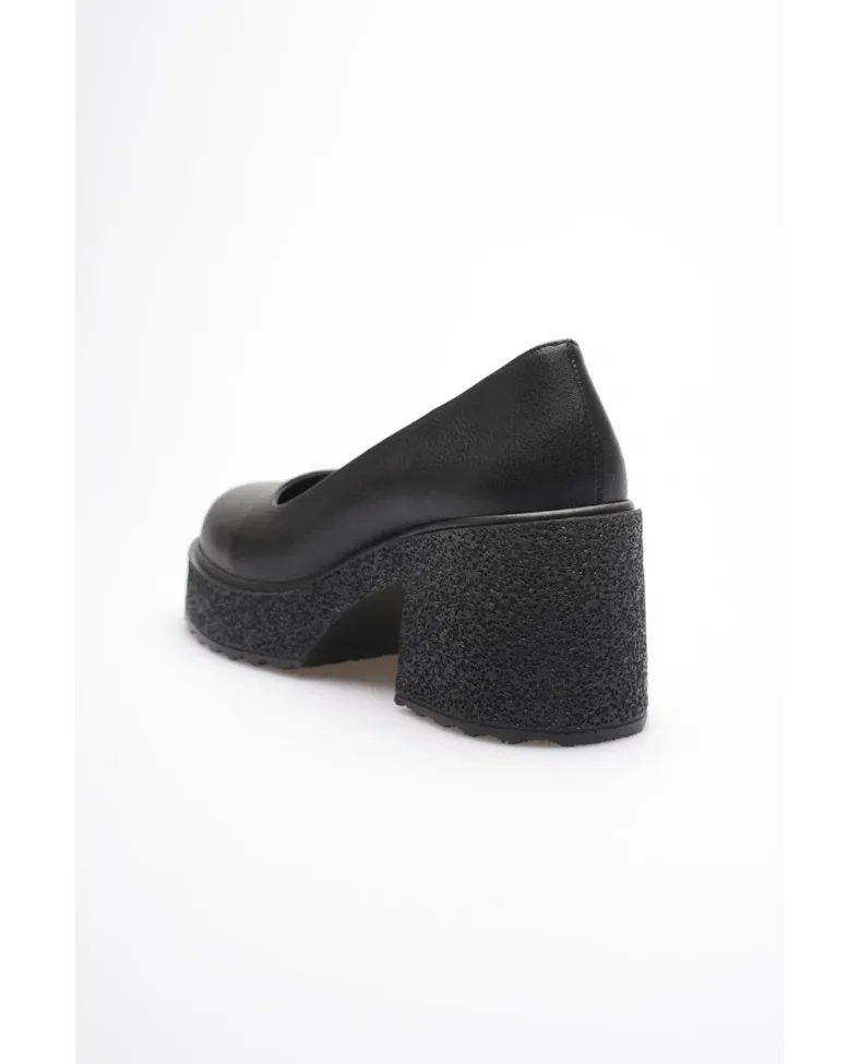 Siyah Kadın Günlük Ayakkabı TR06MS04C