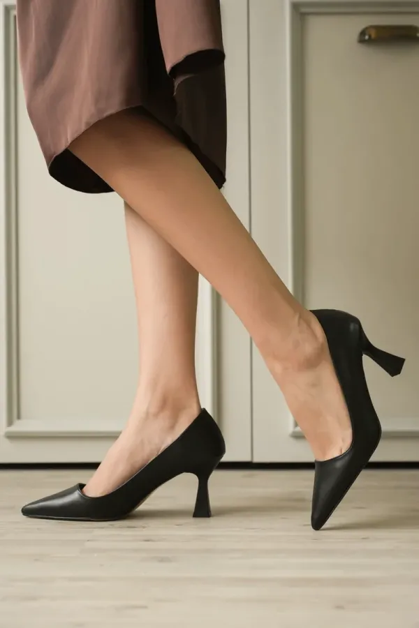 Siyah Topuklu Kadın Stiletto TR20MS02A
