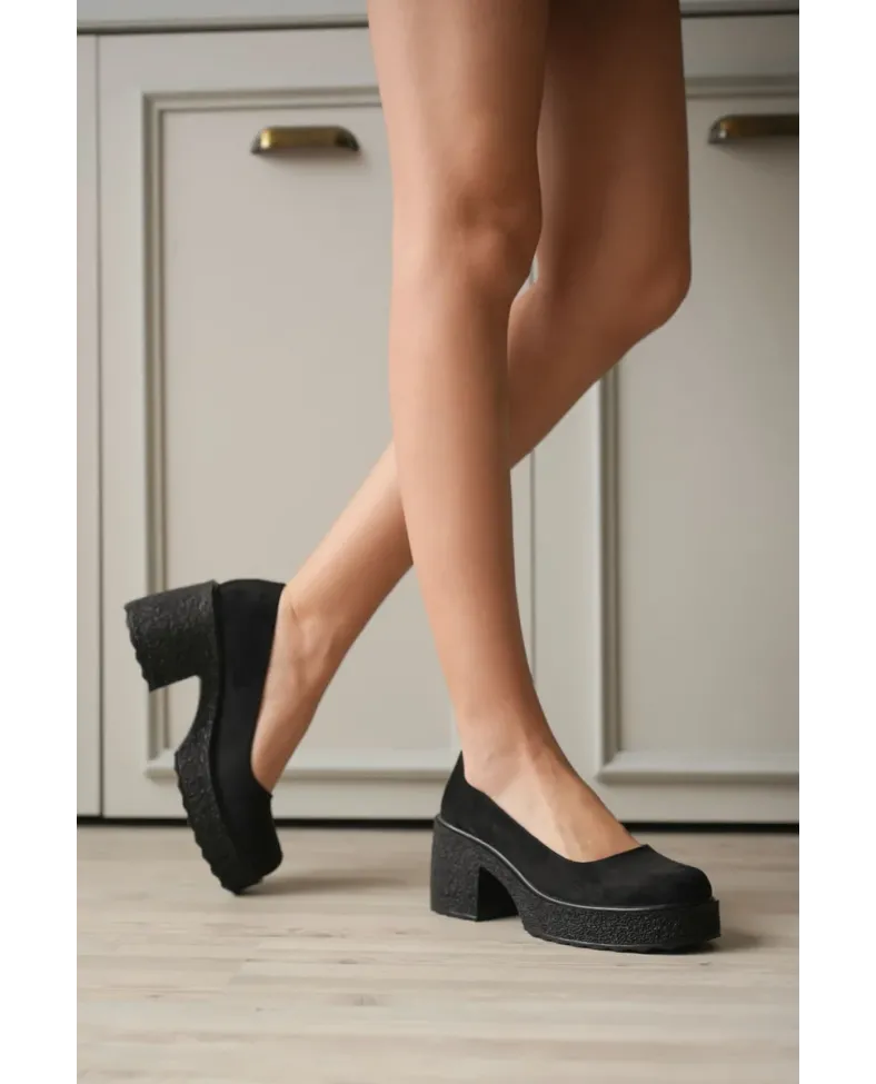 Siyah Süet Kadın Günlük Ayakkabı TR06MS04E