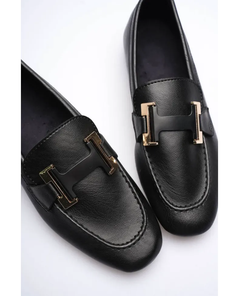 Kadın Siyah Şık Tokalı Günlük Ayakkabı TR27MS05A