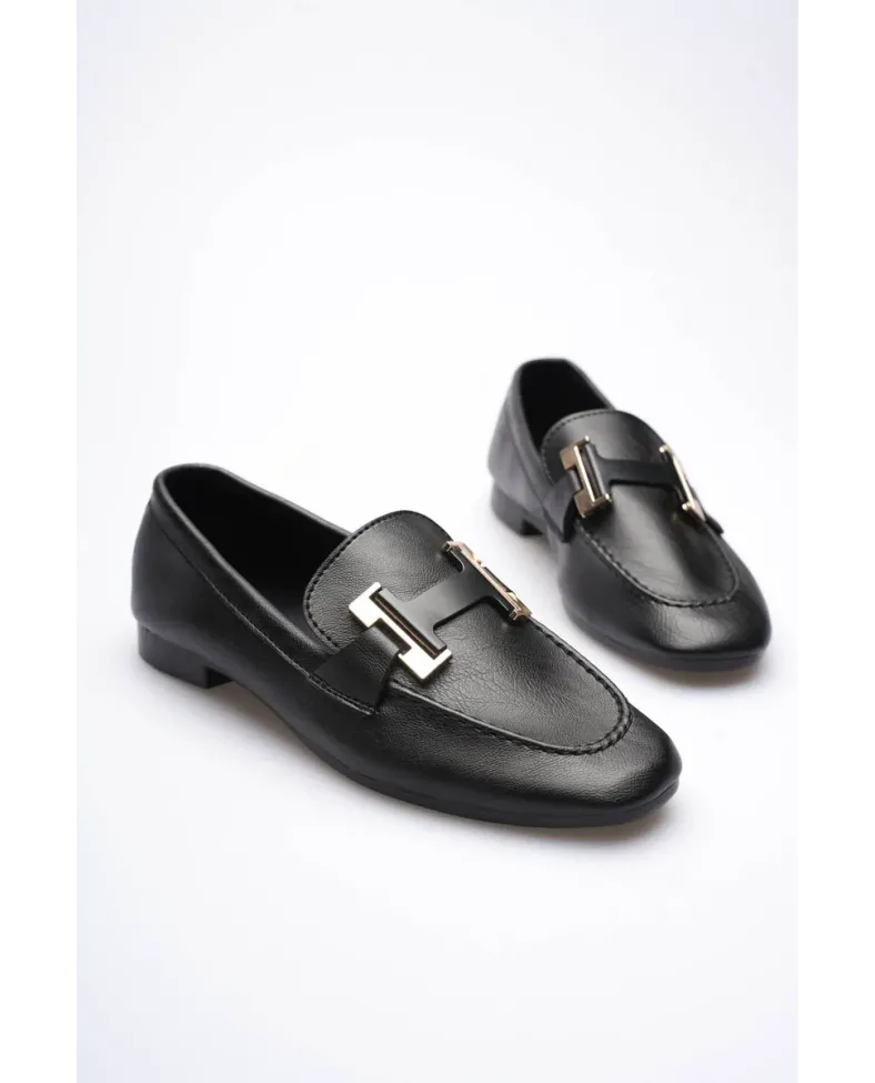 Kadın Siyah Şık Tokalı Günlük Ayakkabı TR27MS05A