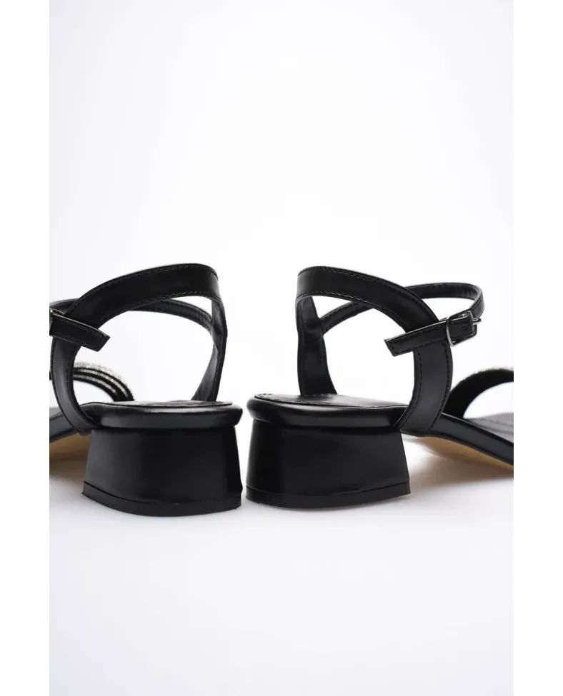 Kadın Siyah Taşlı Kalın Topuklu Sandalet TR20MY26A