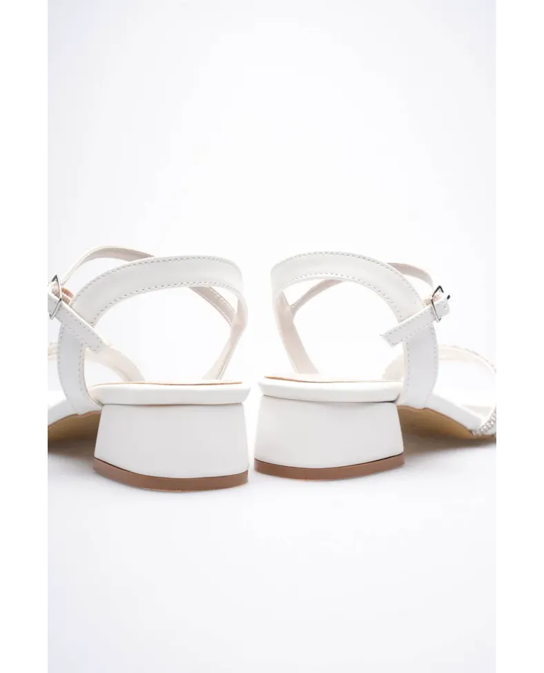 Kadın Beyaz Taşlı Kalın Topuklu Sandalet TR20MY26B
