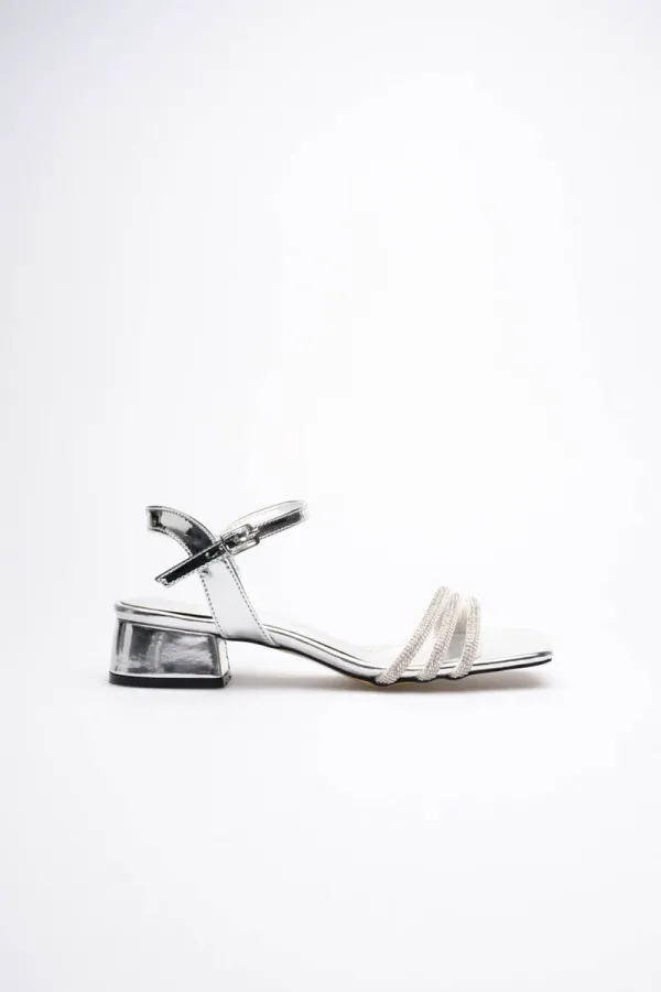 Kadın Gümüş Taşlı Kalın Topuklu Sandalet TR20MY26E