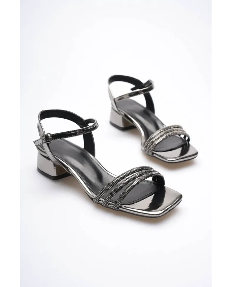Kadın Platin Taşlı Kalın Topuklu Sandalet TR20MY26G