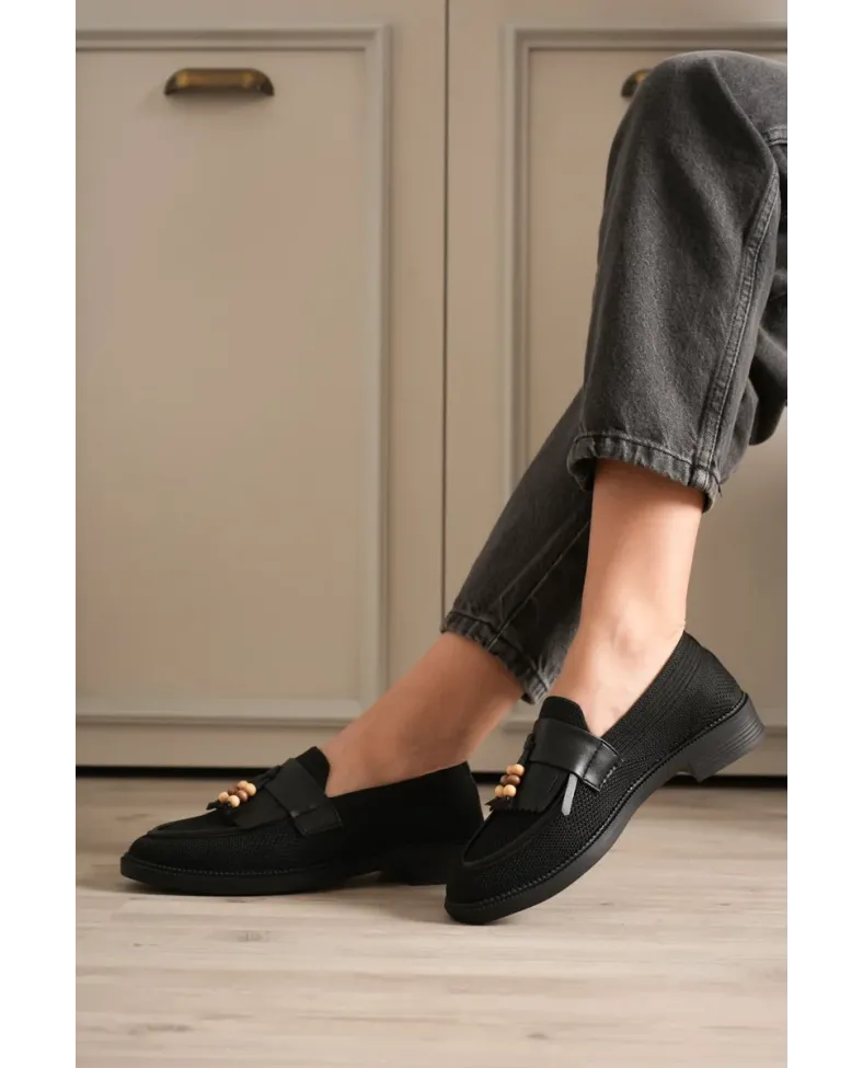 Kadın Siyah Püsküllü Günlük Ayakkabı TR30MS01A