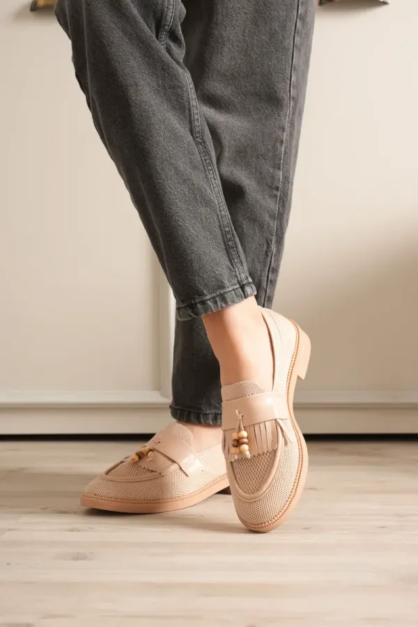 Kadın Bej Püsküllü Günlük Ayakkabı TR30MS01B