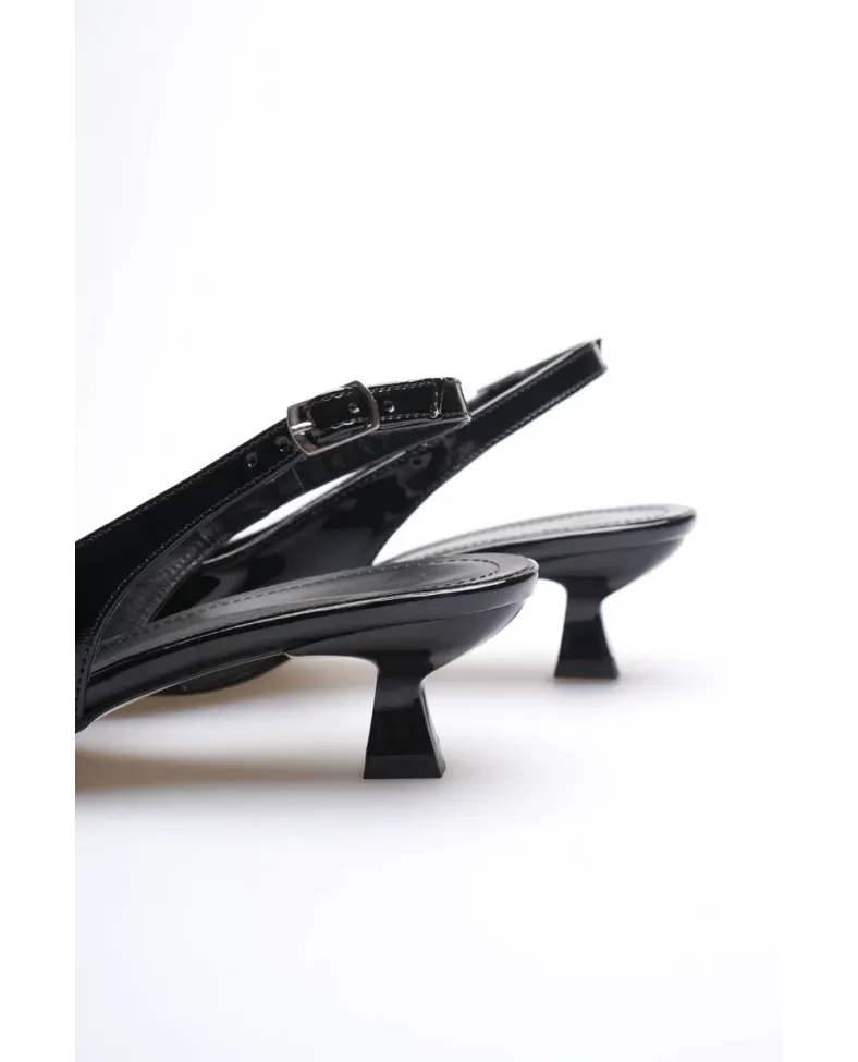 Kadın Siyah Rugan Kısa Topuklu Ayakkabı TR20MS04E