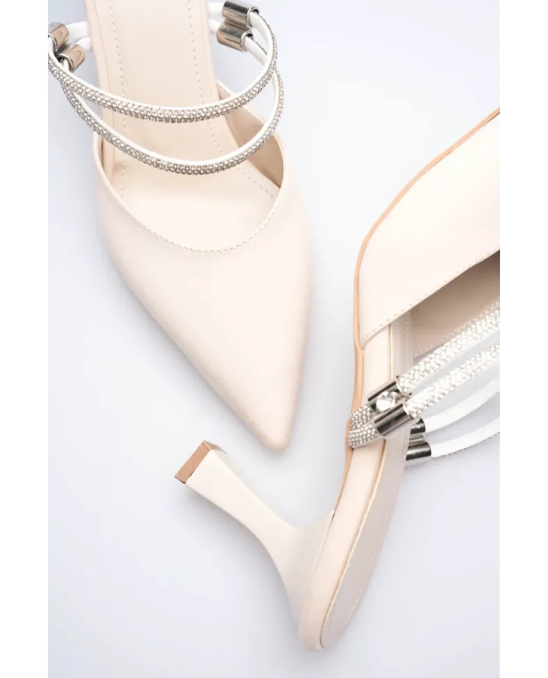 Kadın Taşlı Bej Saten Topuklu Ayakkabı TR12MS04B