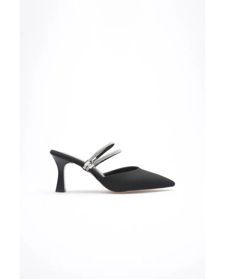 Kadın Taşlı Siyah Saten Topuklu Ayakkabı TR12MS04A