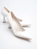 Beyaz Topuklu Kadın Stiletto TR20MS02B