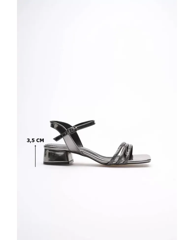 Kadın Platin Taşlı Kalın Topuklu Sandalet TR20MY26G