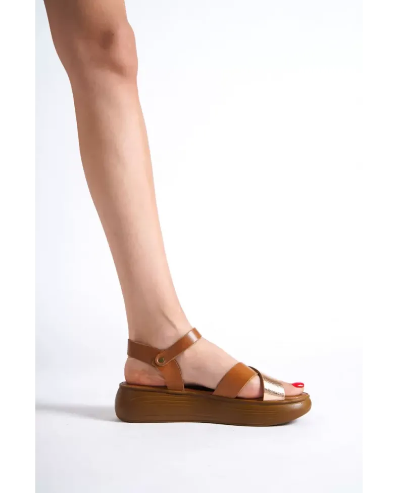Taba Altın Detaylı Hakiki Deri Sandalet TR31MY58F
