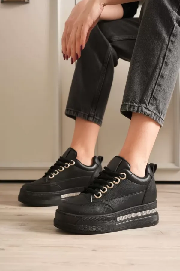 Kadın 8cm Boy Uzatan Gizli Topuklu Siyah Spor Ayakkabı TR04MS01D