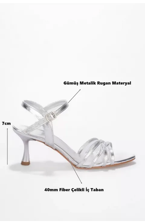 Kadın Gümüş Metalik Rugan 7cm İnce Topuklu Abiye Ayakkabı TR45MY01B