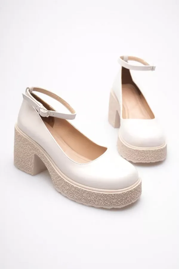 Kadın Bej Rugan Bilekten Baretli Günlük Ayakkabı TR06MS01B