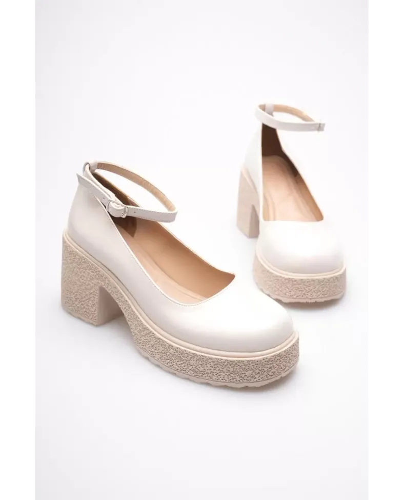 Kadın Bej Rugan Bilekten Baretli Günlük Ayakkabı TR06MS01B