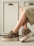 Kadın 8cm Boy Uzatan Gizli Topuklu Leopar Spor Ayakkabı TR04MS01E