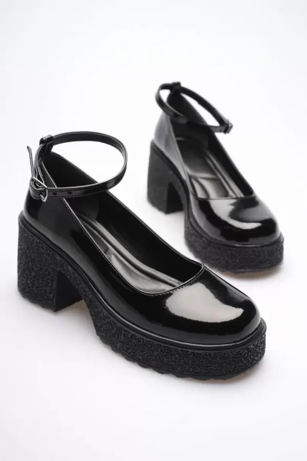 Kadın Siyah Rugan Bilekten Baretli Günlük Ayakkabı TR06MS01A