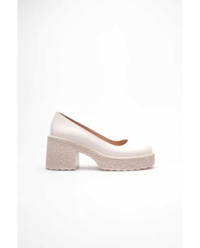 Kadın Bej Rugan Günlük Ayakkabı TR06MS04B