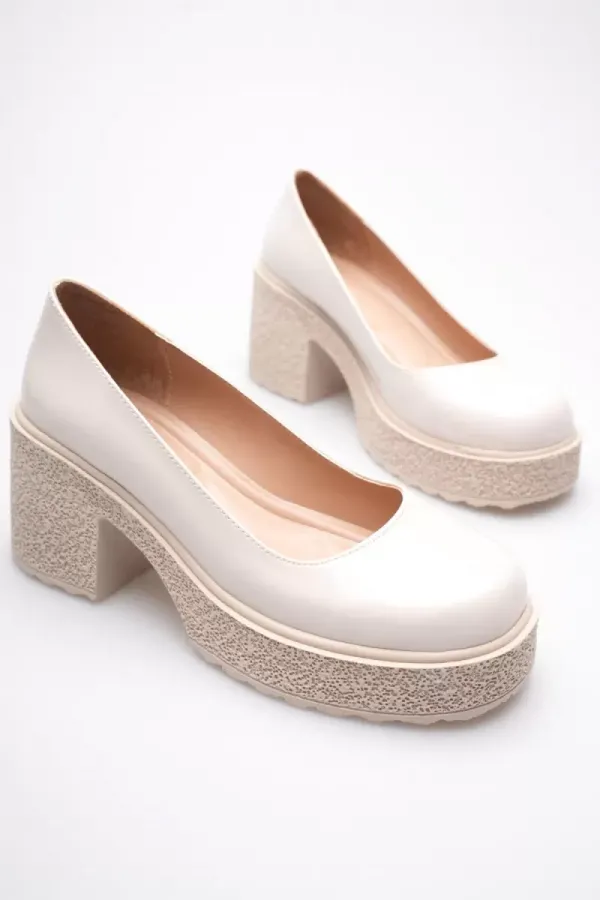 Kadın Bej Rugan Günlük Ayakkabı TR06MS04B