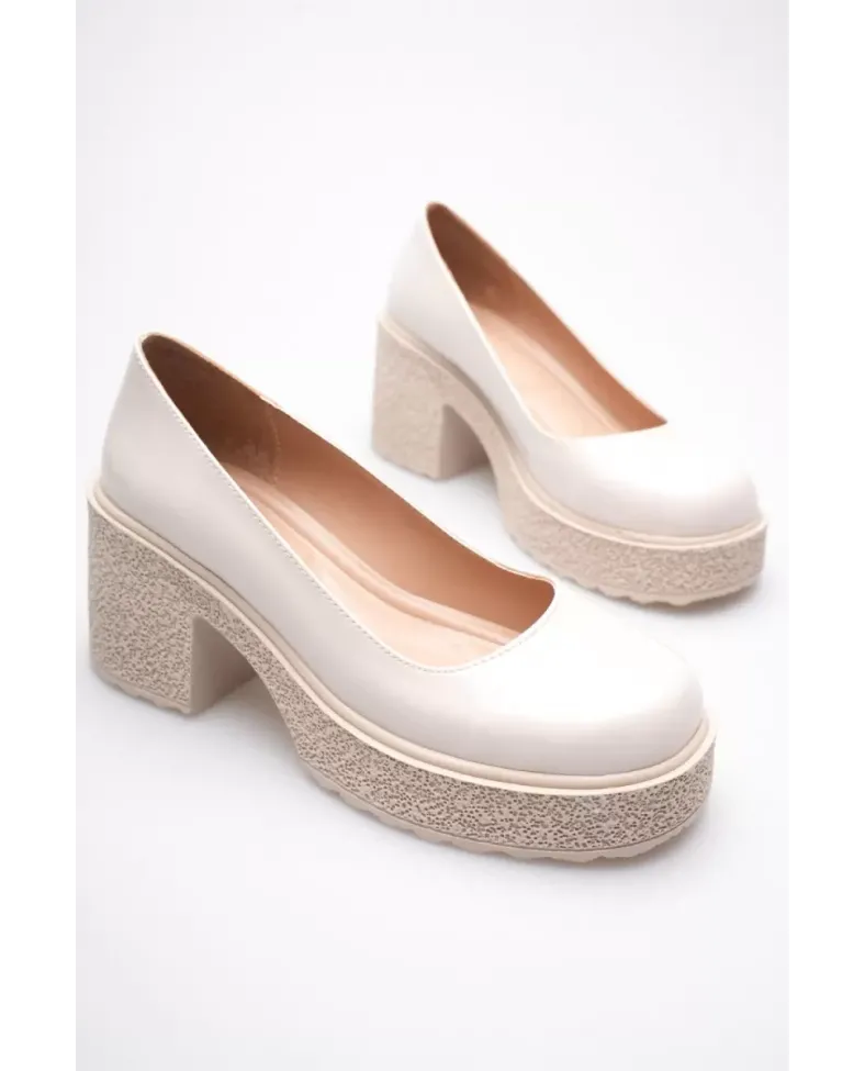 Kadın Bej Rugan Günlük Ayakkabı TR06MS04B