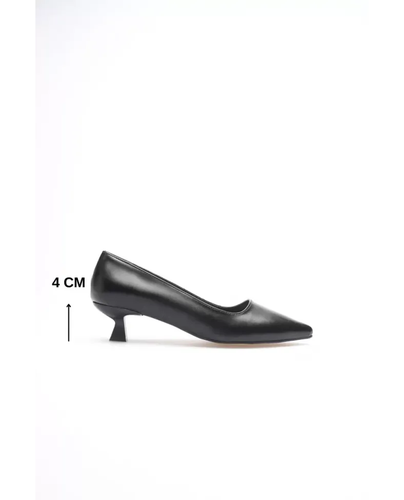 Siyah Kadın Günlük Kısa Topuklu Stiletto Ayakkabı TR20MS03A