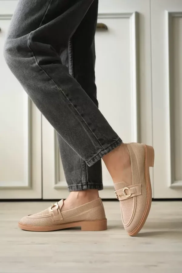 Bej Kadın Metal Tokalı Günlük Ayakkabı TR30MS02B