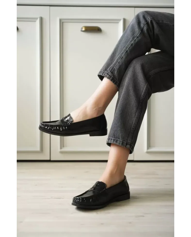 Siyah Parlak Deri Görünümlü Penny Loafer TR88MS02A