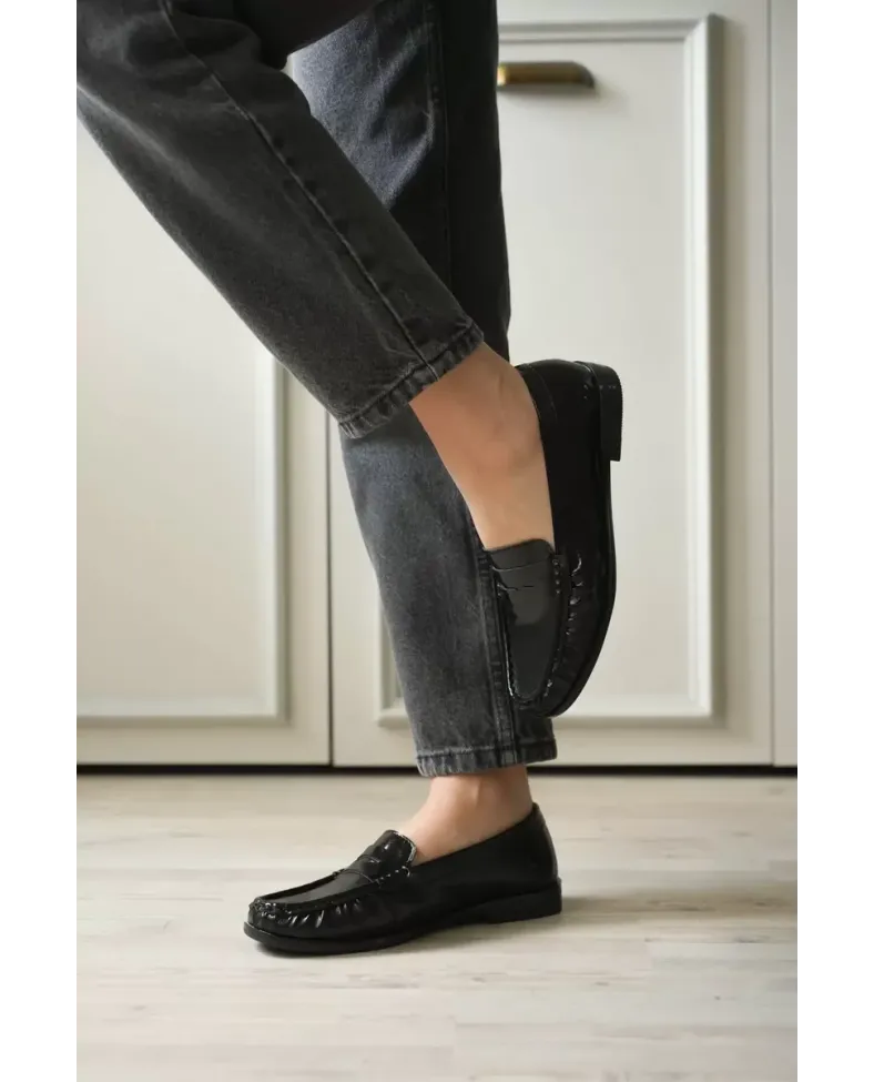 Siyah Parlak Deri Görünümlü Penny Loafer TR88MS02A