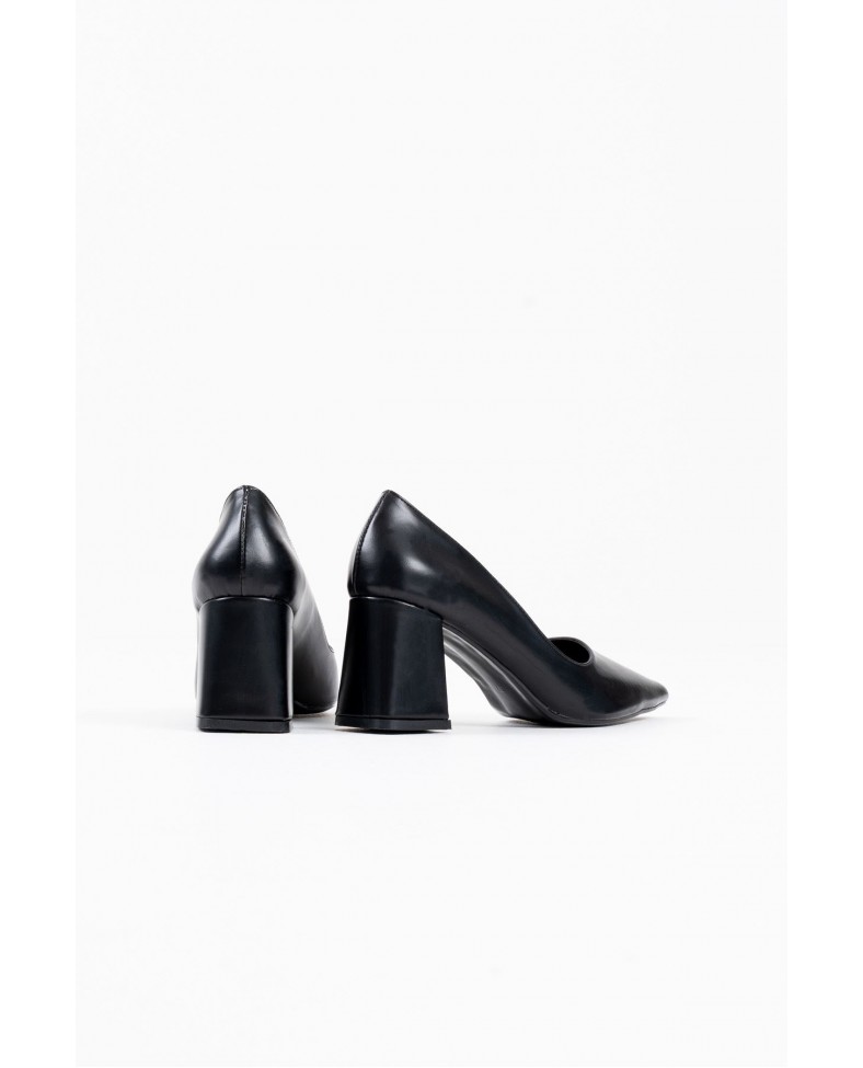 Siyah Cilt Kadın Topuklu Ayakkabı TR08MS16A