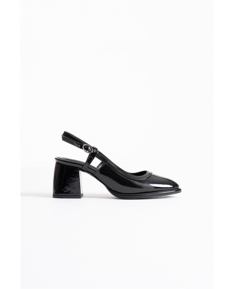 Siyah Rugan Kadın Topuklu Ayakkabı TR18MS17A