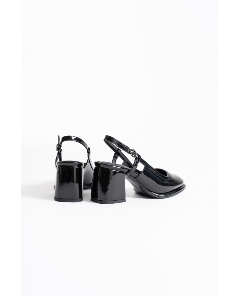 Siyah Rugan Kadın Topuklu Ayakkabı TR18MS17A