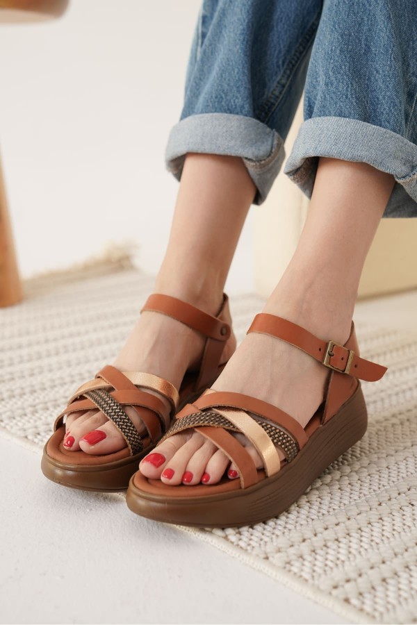 Taba Altın Detaylı Hakiki Deri Sandalet TR31MY55H