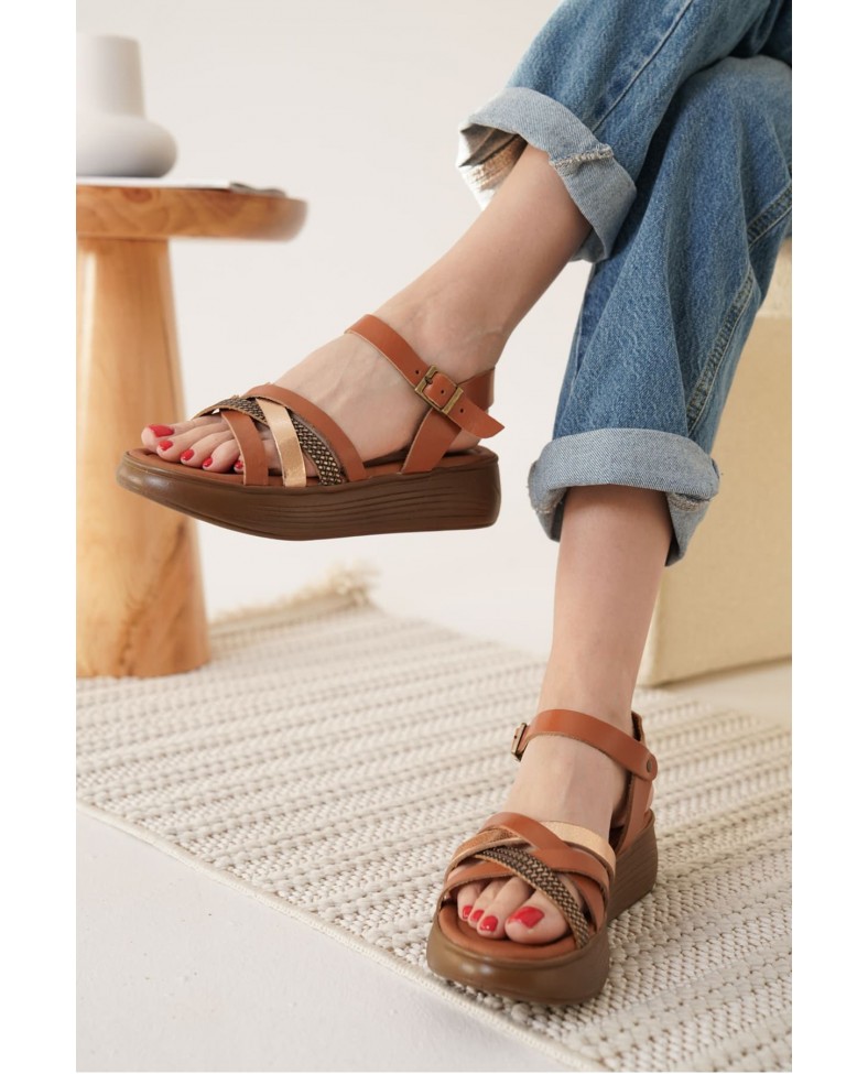 Taba Altın Detaylı Hakiki Deri Sandalet TR31MY55H