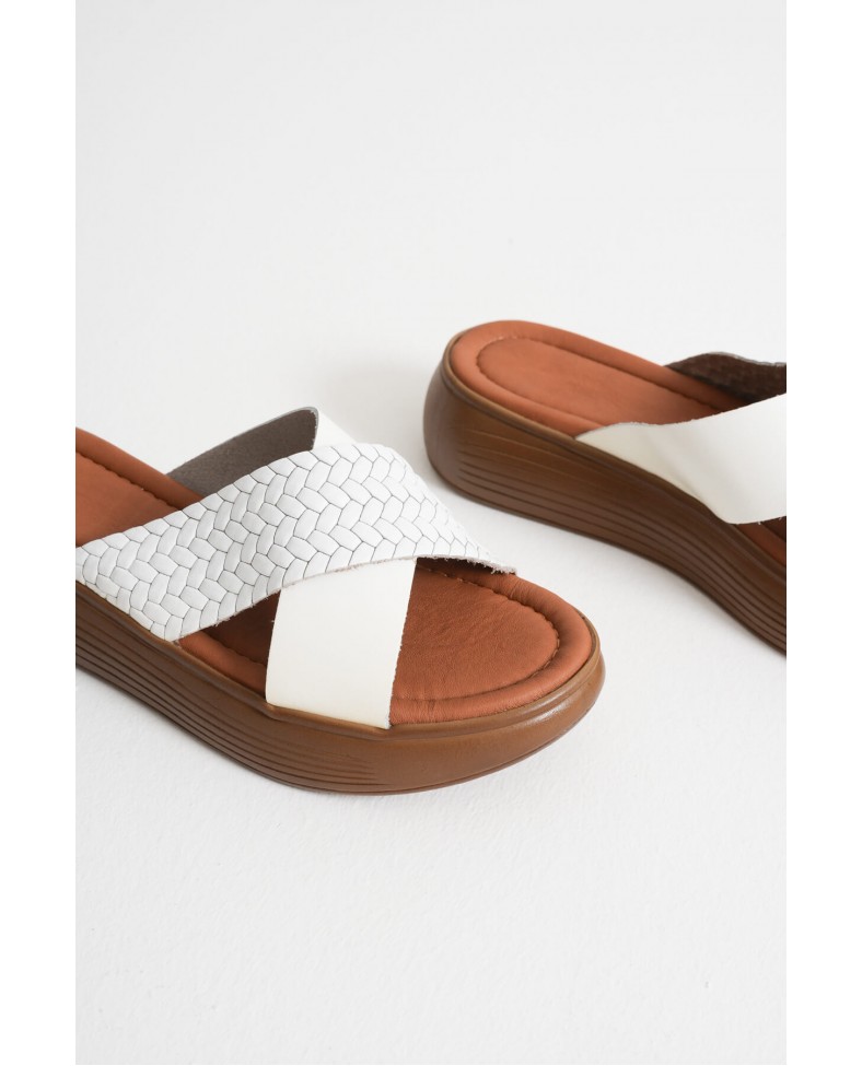 Beyaz Hakiki Deri Terlik TR31MY53M