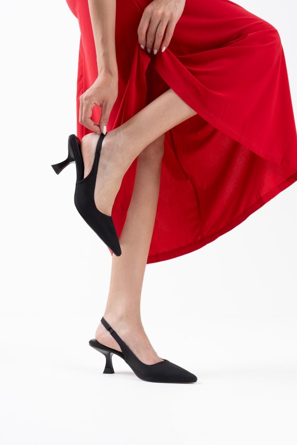 Kadın Siyah Saten Topuklu Ayakkabı TR08MS08A